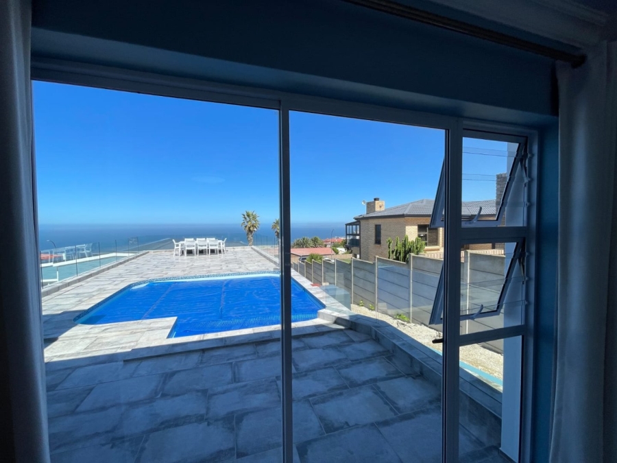5 Bedroom Property for Sale in Dana Bay Western Cape